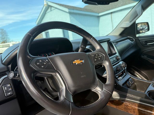 2017 Chevrolet Suburban Image 22