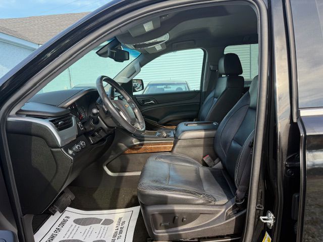 2017 Chevrolet Suburban Image 24