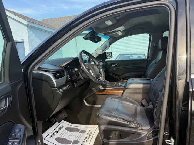 2017 Chevrolet Suburban Image 25