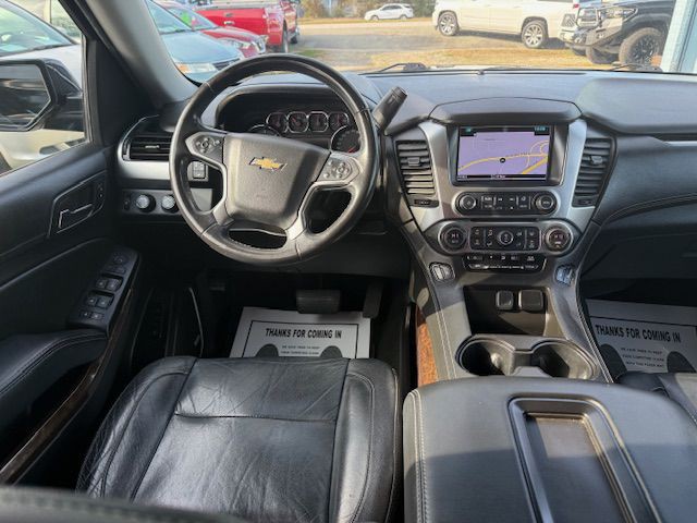 2017 Chevrolet Suburban Image 30