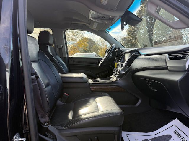 2017 Chevrolet Suburban Image 39