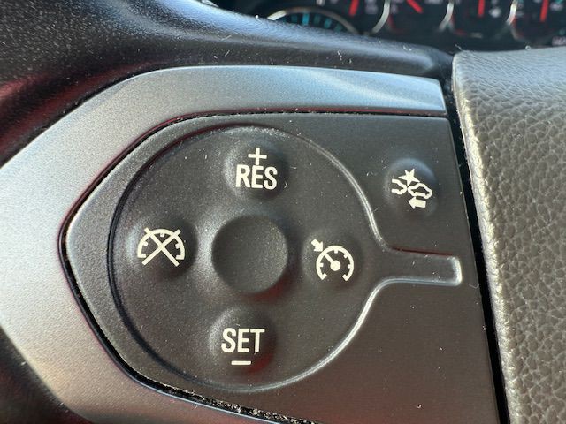 2017 Chevrolet Suburban Image 46