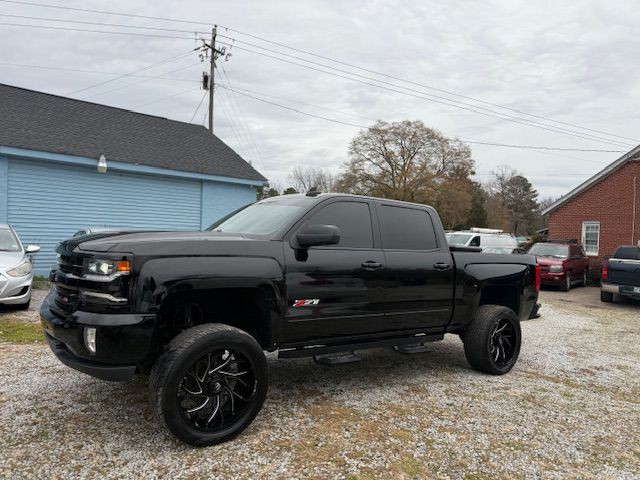 2017 Chevrolet Silverado 1500 Image 3