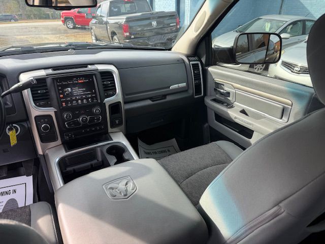 2016 RAM 2500 Image 35