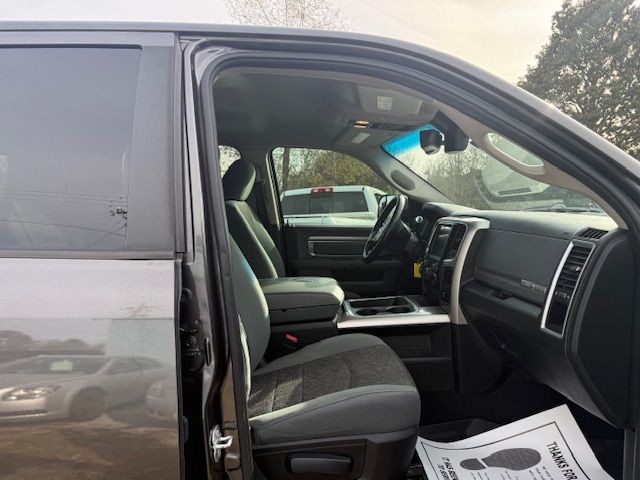 2016 RAM 2500 Image 43