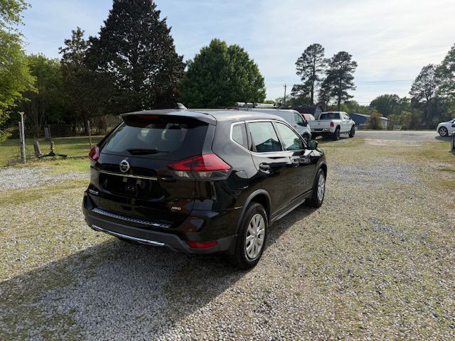 2018 Nissan Rogue Image 12