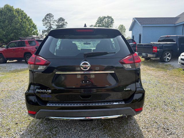 2018 Nissan Rogue Image 14