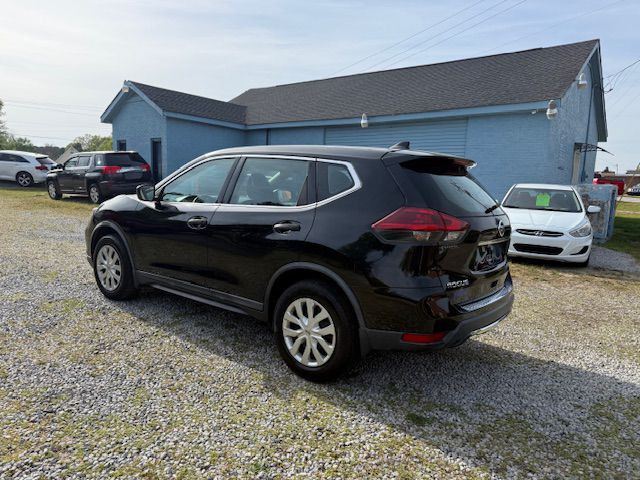 2018 Nissan Rogue Image 17