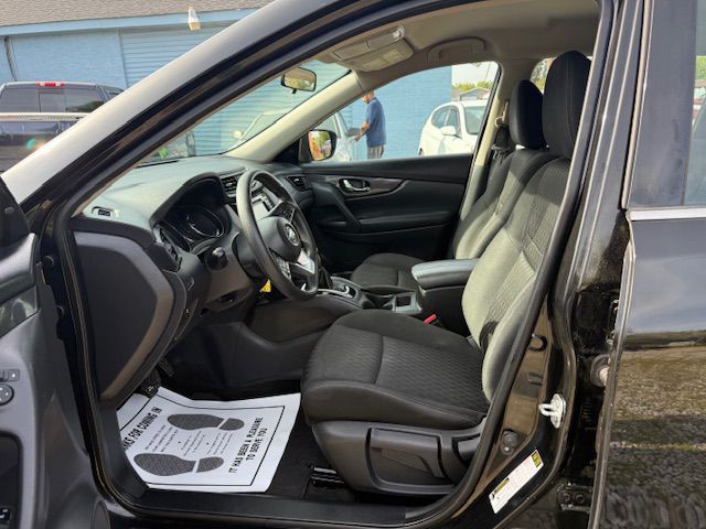 2018 Nissan Rogue Image 21