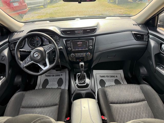 2018 Nissan Rogue Image 28