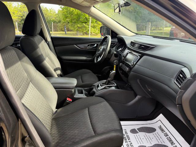2018 Nissan Rogue Image 37