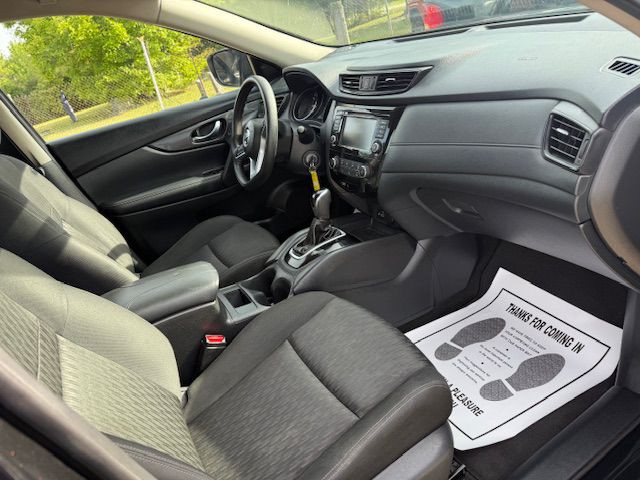 2018 Nissan Rogue Image 38