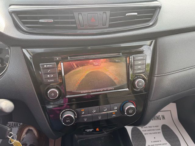 2018 Nissan Rogue Image 40