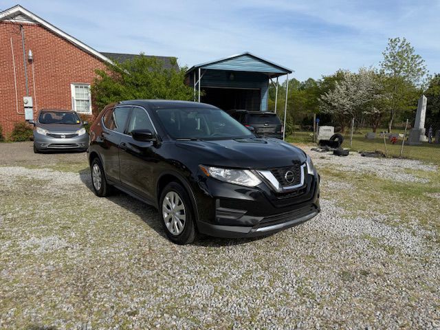 2018 Nissan Rogue Image 1