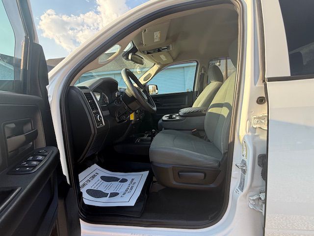2016 RAM 2500 Image 24
