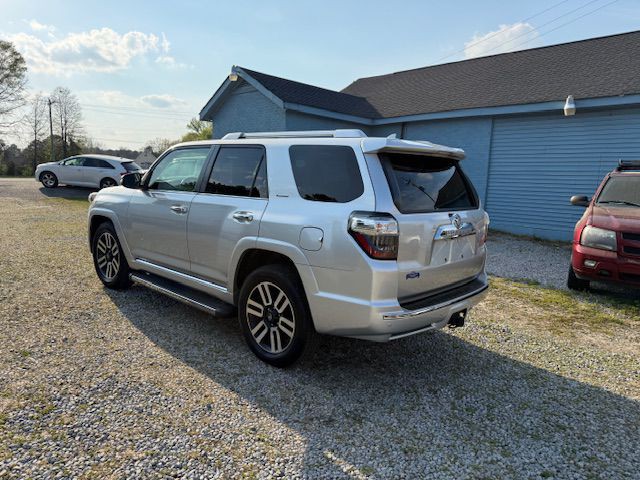 2014 Toyota 4Runner Image 18