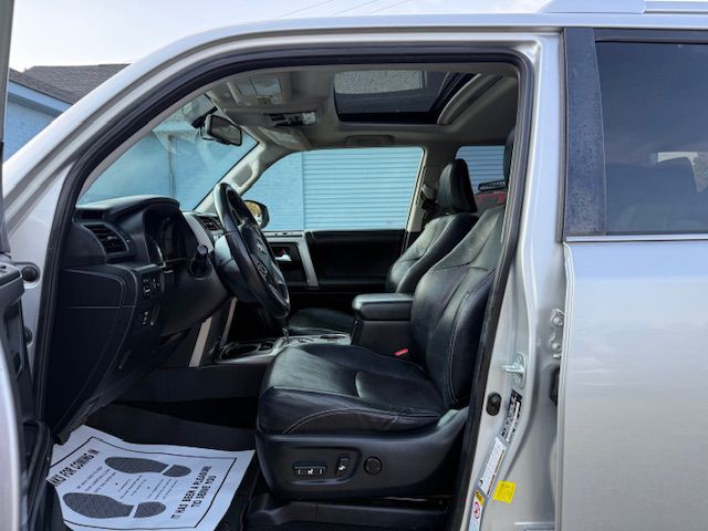 2014 Toyota 4Runner Image 28