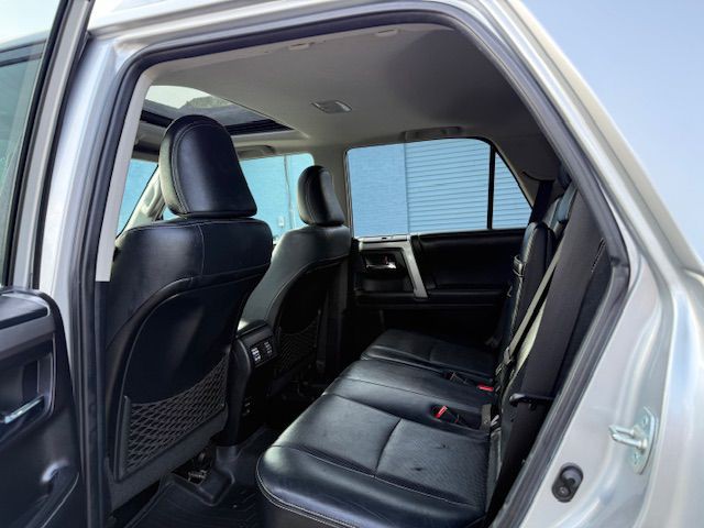 2014 Toyota 4Runner Image 30