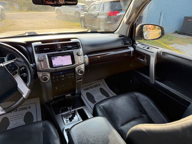 2014 Toyota 4Runner Image 33