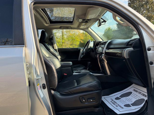 2014 Toyota 4Runner Image 42