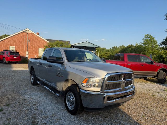 2014 RAM 2500 Image 3