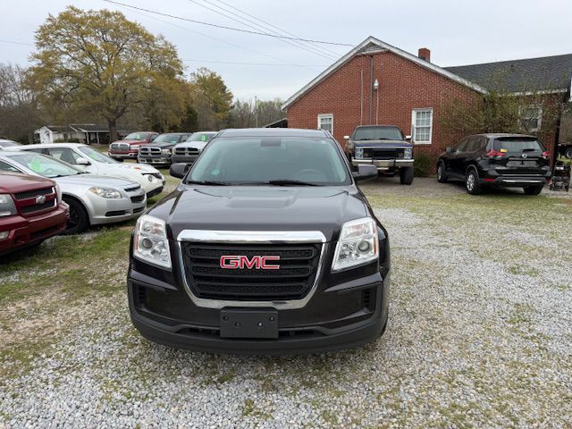 2016 GMC Terrain Image 2