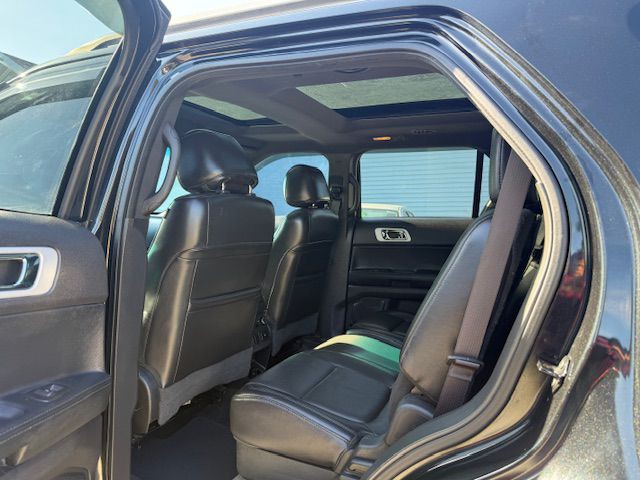 2014 Ford Explorer Image 30