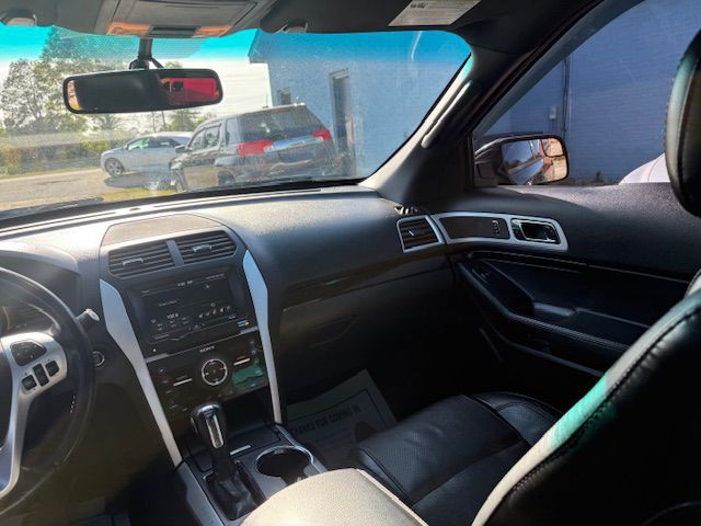 2014 Ford Explorer Image 32