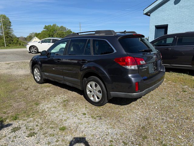 2012 Subaru Outback Image 18