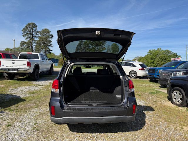2012 Subaru Outback Image 19