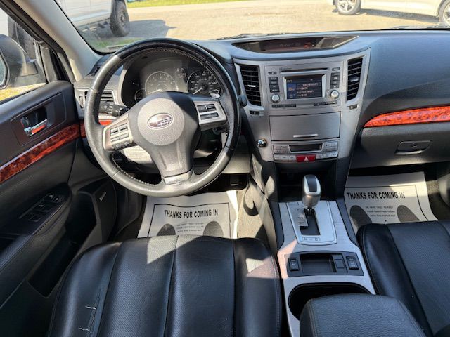 2012 Subaru Outback Image 32