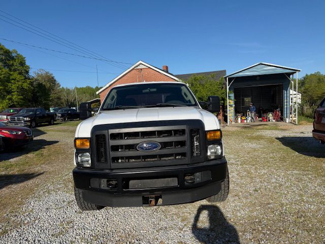2009 Ford F-350 Image 2