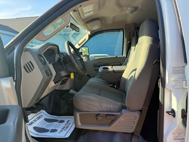 2009 Ford F-350 Image 21