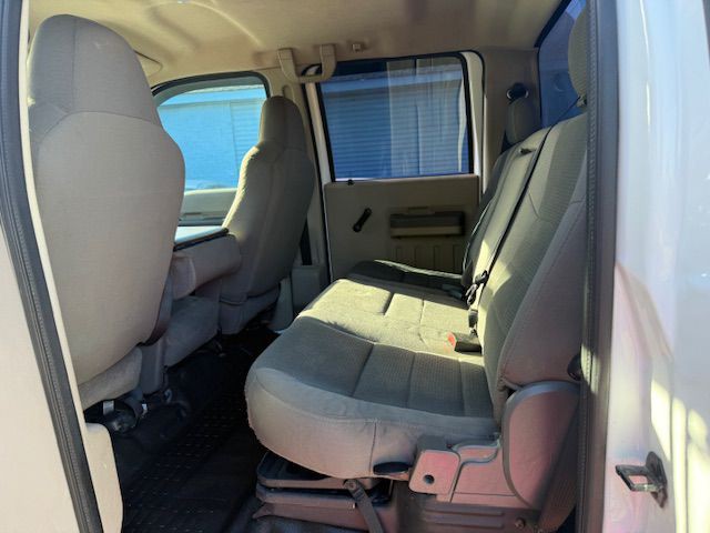 2009 Ford F-350 Image 25