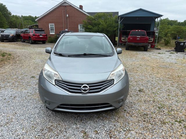 2014 Nissan Versa Image 2