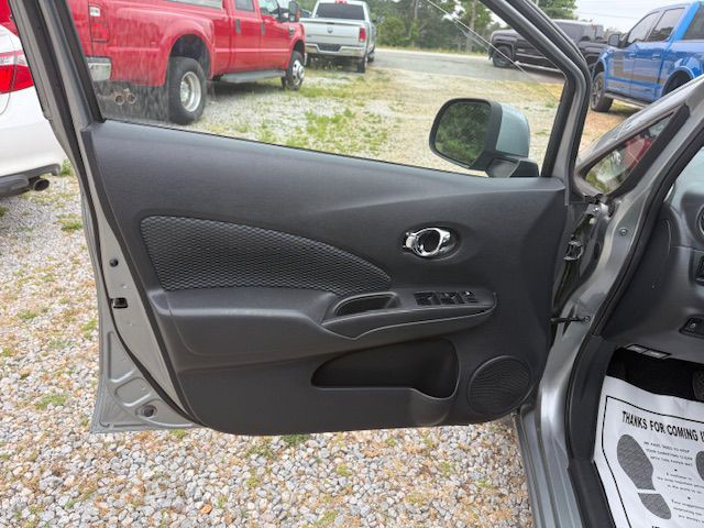 2014 Nissan Versa Image 16