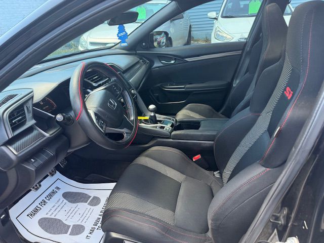 2018 Honda Civic Image 32