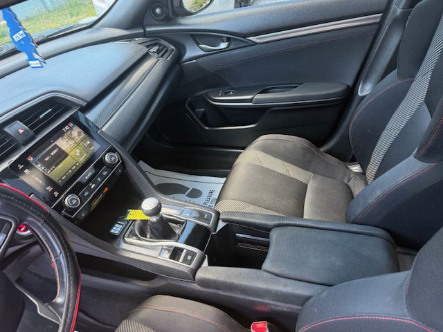 2018 Honda Civic Image 34