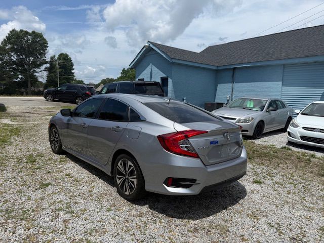 2017 Honda Civic Image 12