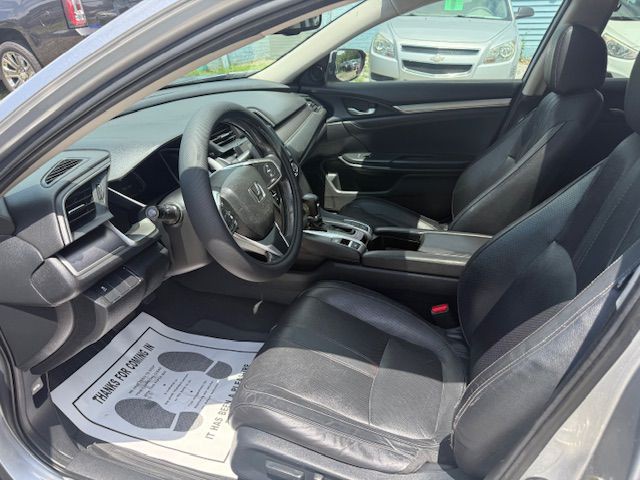 2017 Honda Civic Image 22