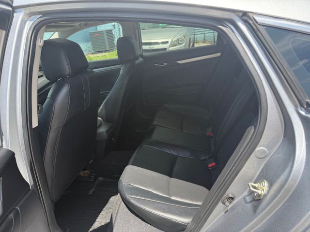 2017 Honda Civic Image 25