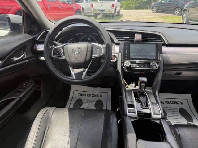 2017 Honda Civic Image 31