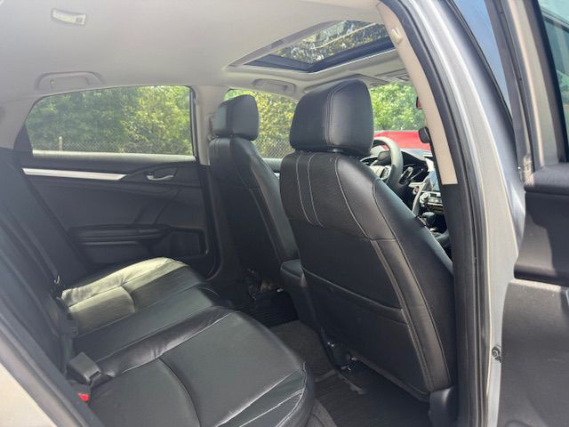 2017 Honda Civic Image 33