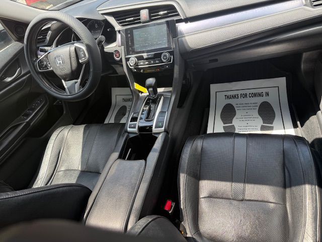 2017 Honda Civic Image 35