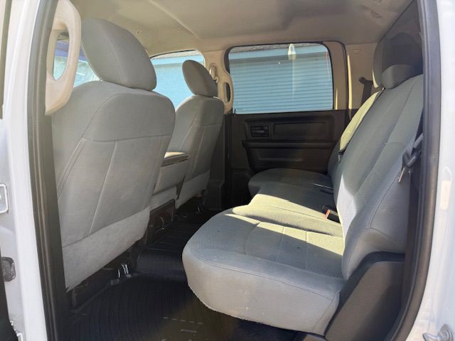 2017 RAM 2500 Image 32