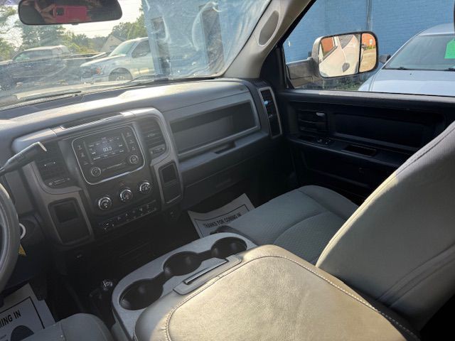 2017 RAM 2500 Image 33