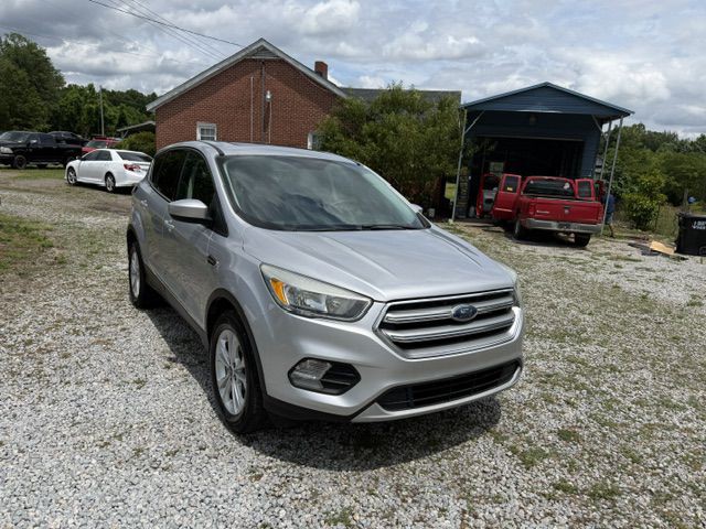 2017 Ford Escape Image 2