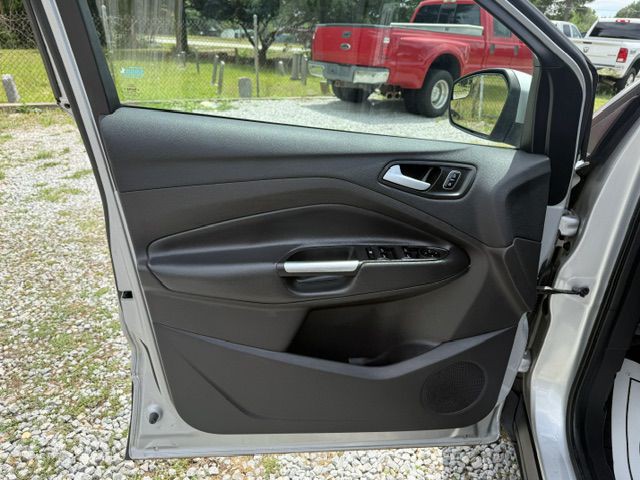 2017 Ford Escape Image 16