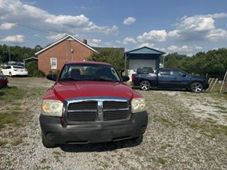 2006 Dodge Dakota Image 2