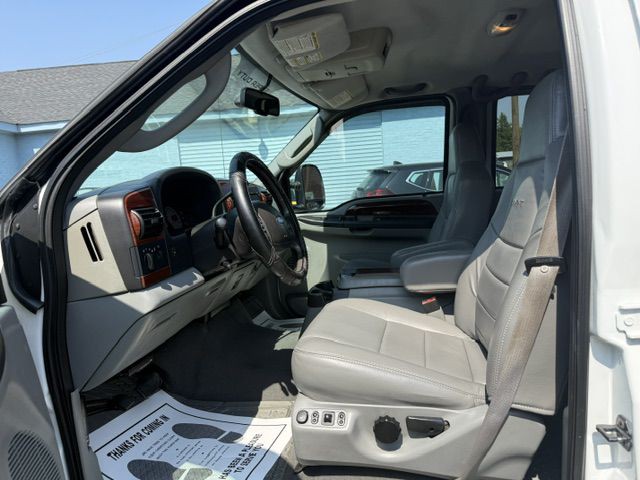 2006 Ford F-250 Image 25